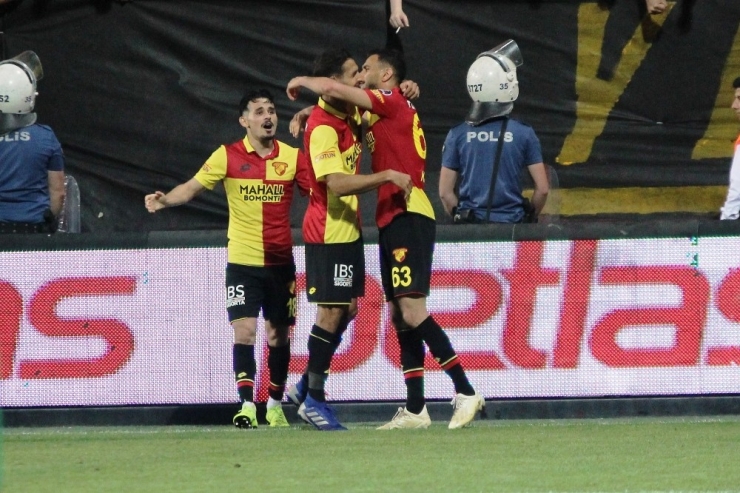 Göztepe Süper Lig’e Tutundu