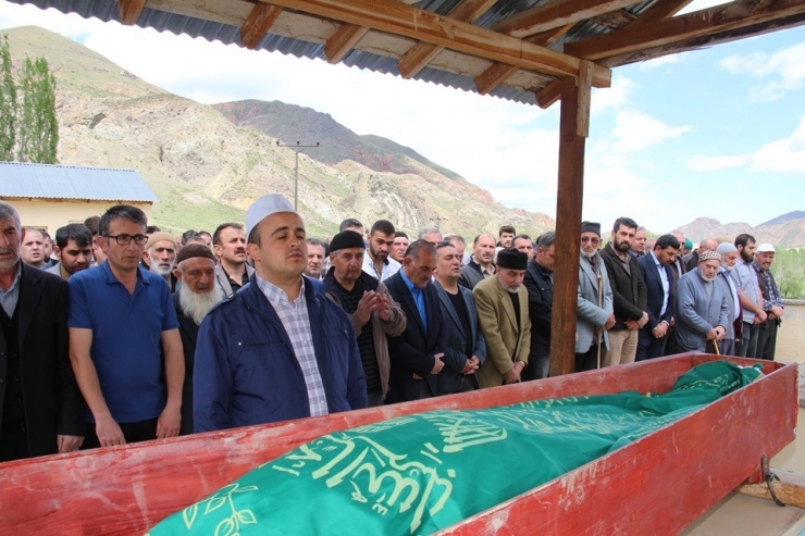 Ozan Çelebinin Acı Günü