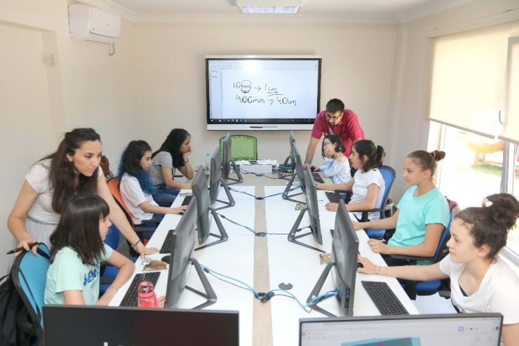 Çocuk Teknoloji Evi’nde Yaz Okulu Başlıyor