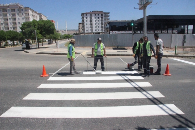 Kilis’te Karayollarında Çizim Ve İşaretlemeler Başladı