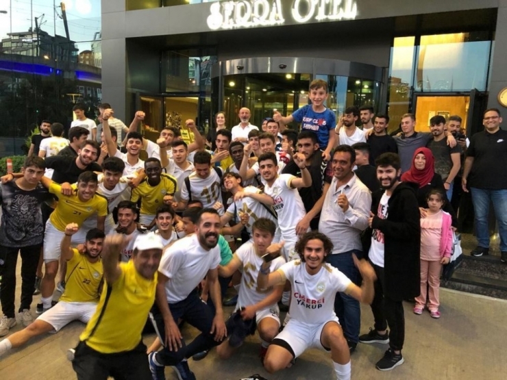 U19 Türkiye Şampiyonu Talasgücü Belediyespor Oldu