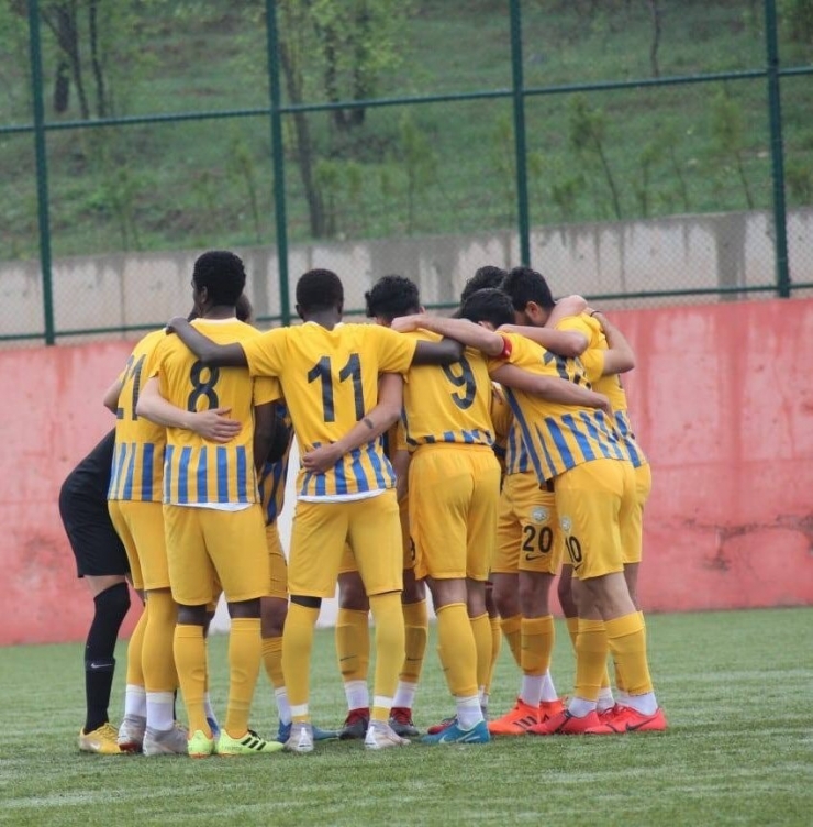 Talasgücü Belediyespor U19 Finalde