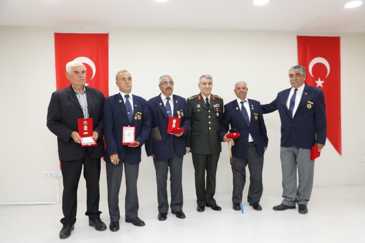 Erzincan’daki Gazilere Milli Mücadele Madalyası Tevcih Edildi