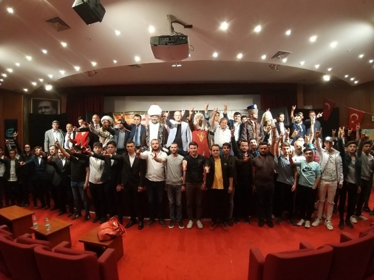 Eskişehir Ülkü Ocaklarından "Fetih" Tiyatrosu