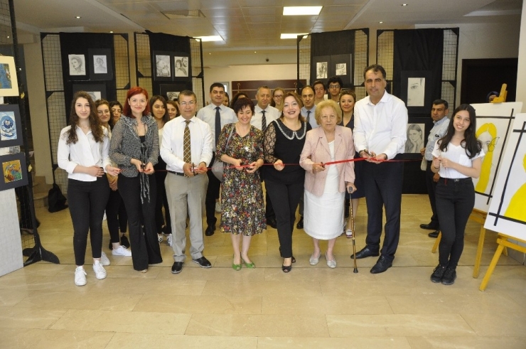 Gaziantep Kolej Vakfı’nda Karma Resim Sergisi