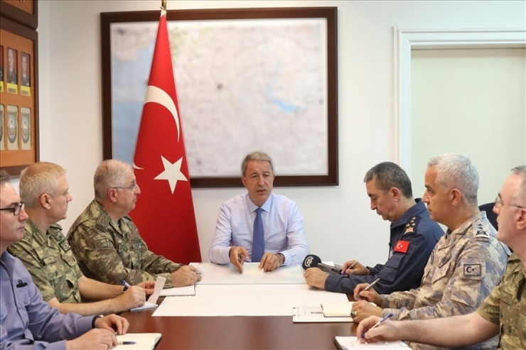 Bakan Akar Ve Komutanlar Adana’da