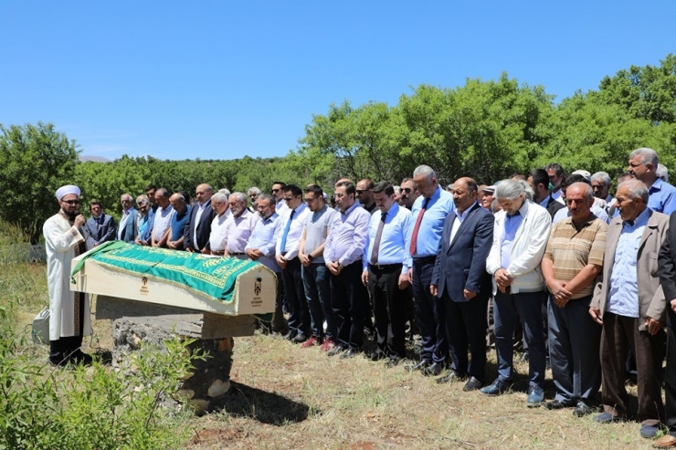 Ticaret Bakanlığı Müsteşar Yardımcısı Erzincanlı İsmail Yücel’i Acı Günü