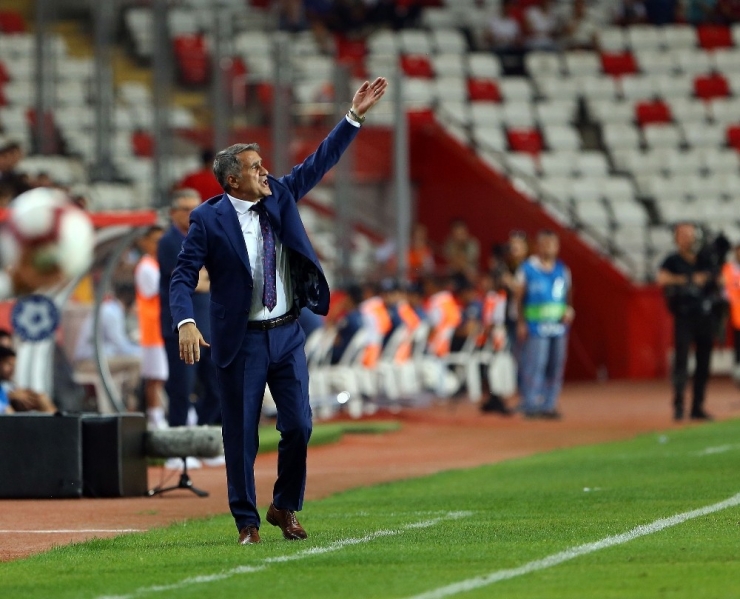 Hazırlık Maçı: Türkiye: 2 - Yunanistan: 0 (İlk Yarı)