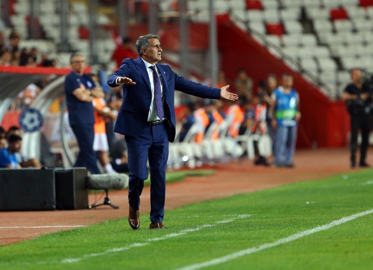 Hazırlık Maçı: Türkiye: 2 - Yunanistan: 0 (İlk Yarı)