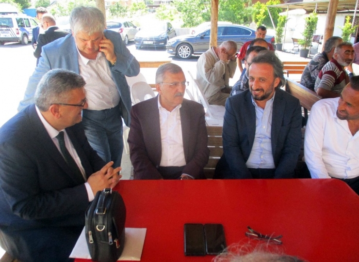 Tarım Ve Orman Bakanı Pakdemirli, Beykoz’daki İshaklı Köyünü Ziyaret Etti