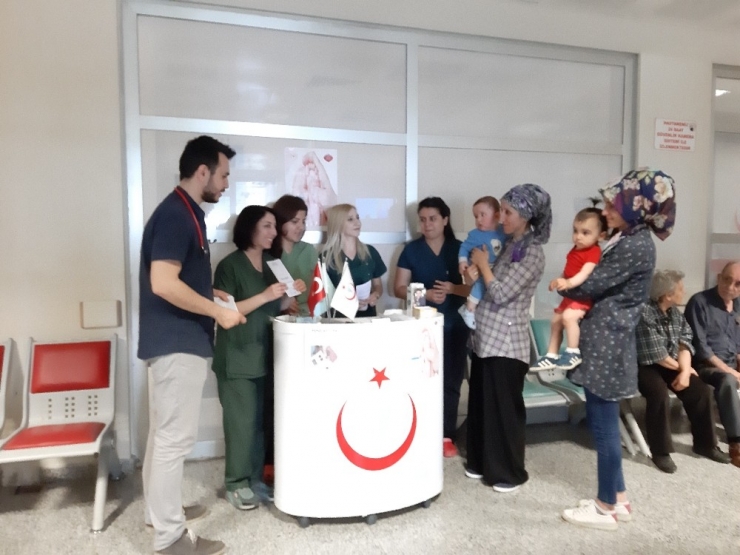 Ulusal Fenilketonüri Günü’nde Anneler Ve Anne Adayları Bilgilendirildi