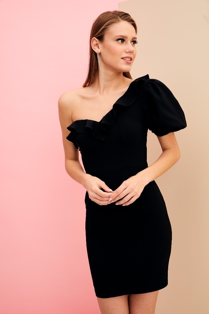 Mezuniyet Koleksiyonları Rafları Süslüyor