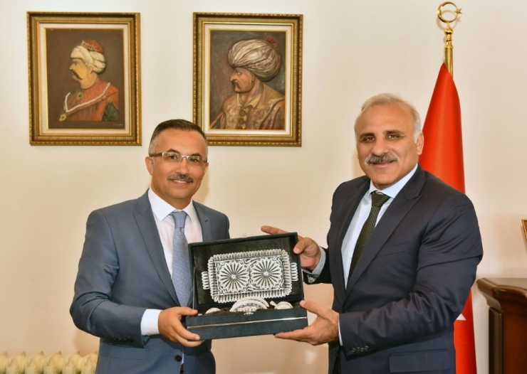 Rize’den Zorluoğlu’na Ziyarete Geldiler