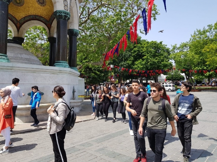 Ümraniye’de Lise Öğrencileri ’Tarih Dedektifi’ Oldu