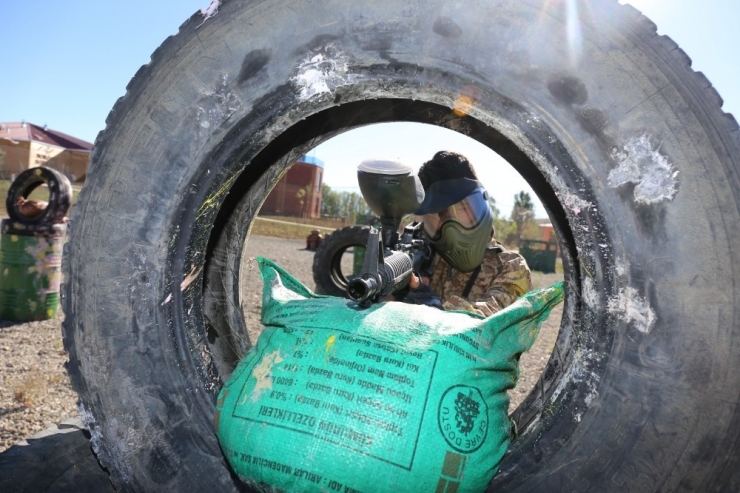 Gürpınar’da Paintball Turnuvası