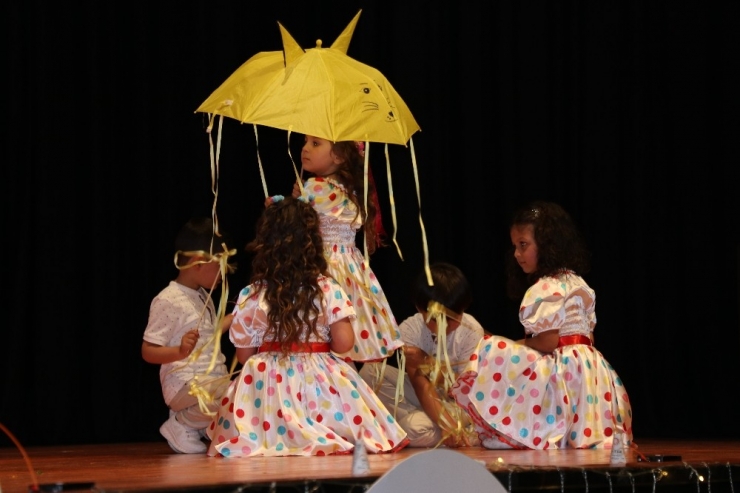 Miniklerin Yıl Sonu Etkinlikleri Büyük Beğeni Topladı