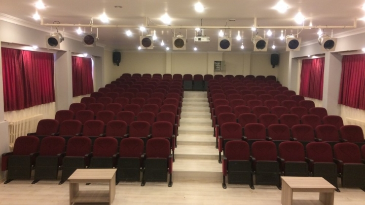 Bu Okula Tanap Piyangosu Vurdu