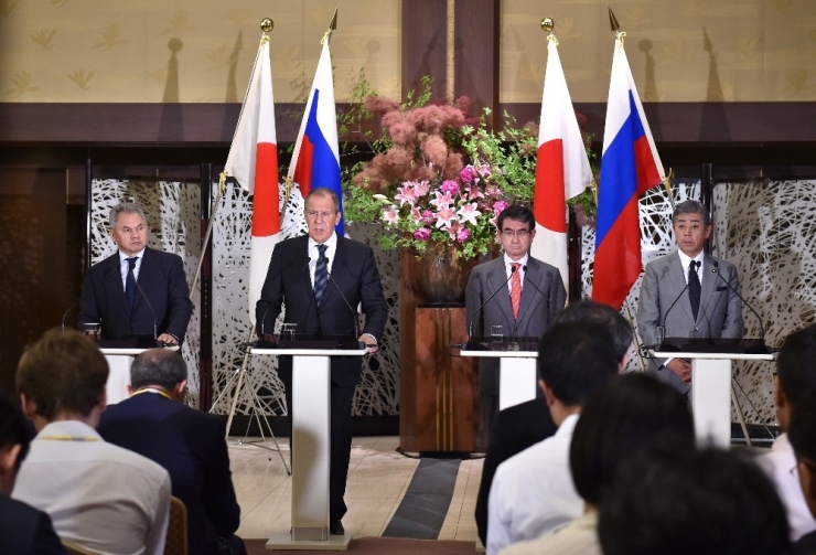 Japon Ve Rus Bakanlardan Tokyo’da Dörtlü Görüşme