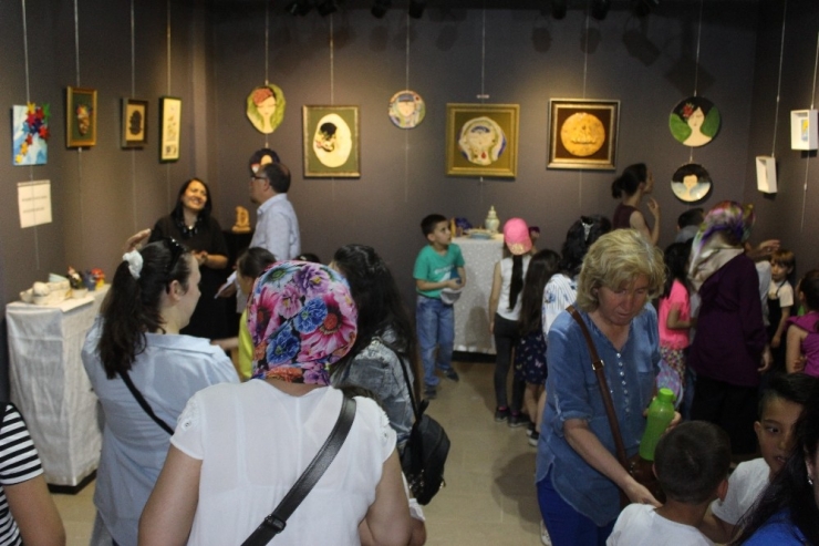 Minik Eller Hayalini Toprakla Şekillendirdi