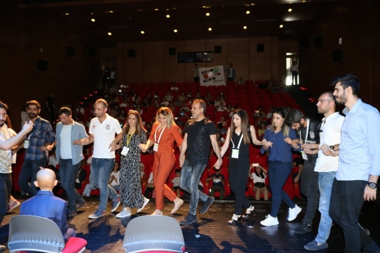 Haluk Levent, Lösemi Hastası Bünyamin İle Diyarbakır’da Düet Yaptı