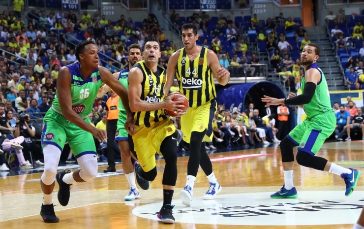Tahincioğlu Basketbol Süper Ligi Play-off: Fenerbahçe Beko: 102 - Tofaş: 68