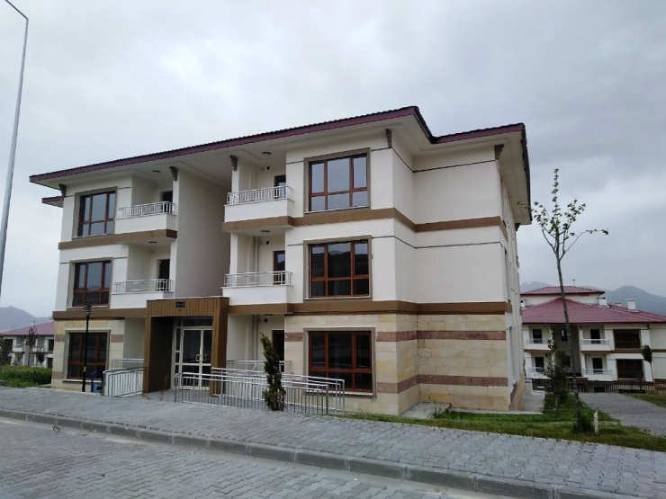 Toki 240 İş Yeri İle 69 Konutu Satışa Çıkardı