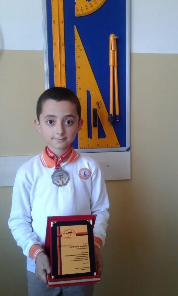 Kanguru 2019 Matematik Türkiye Birincisi Trabzon’dan