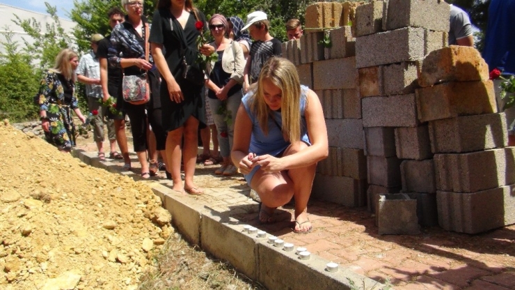 Hollandalı Yerleşik Yabancı Gazipaşa’da Türk Usullerine Göre Defnedildi