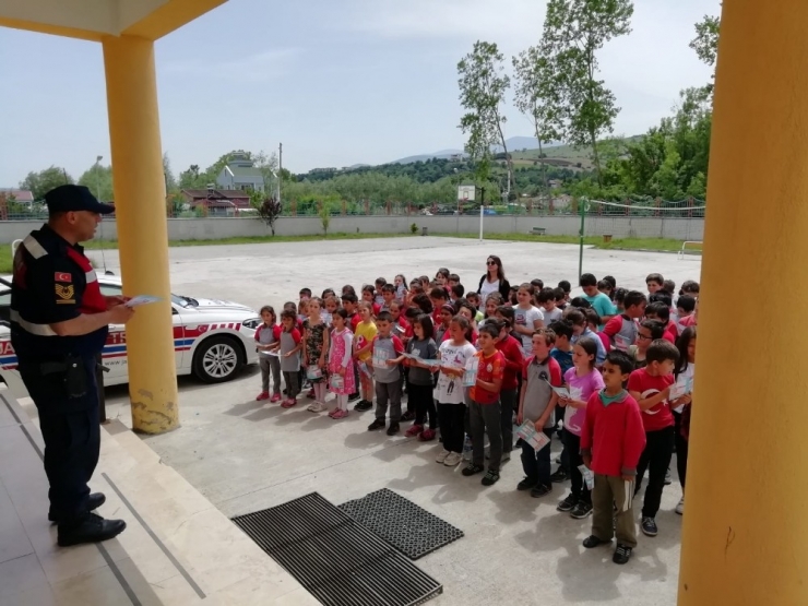 ’Dikkat Sizden, Notlar Bizden’