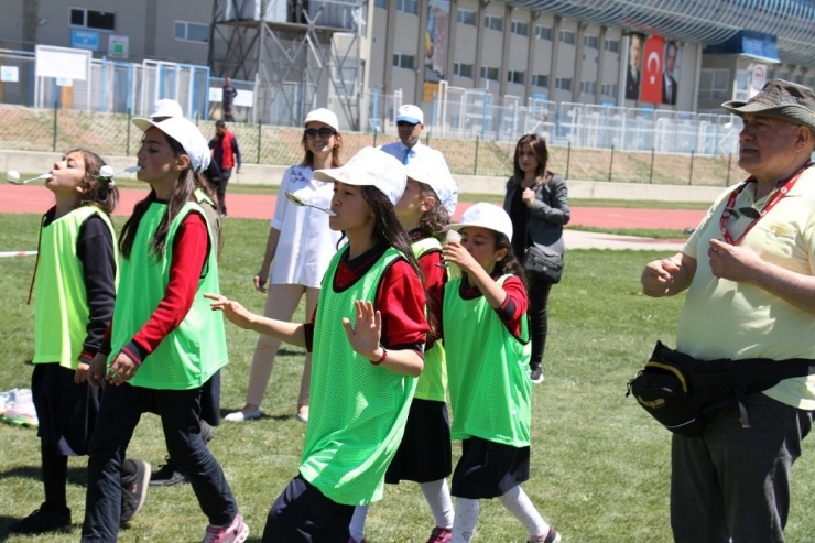 Çocuklar Mutlu Çarşamba’yı Sevdi