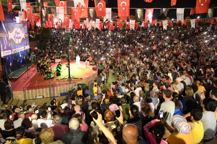 Konyaaltı’nda Belkıs Akkale Coşkusu