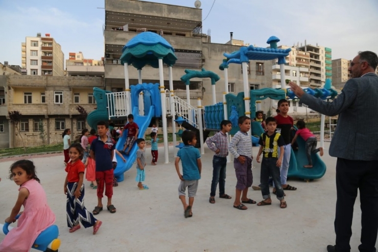 Parktaki Çocuk Oyun Grubu Yenilendi