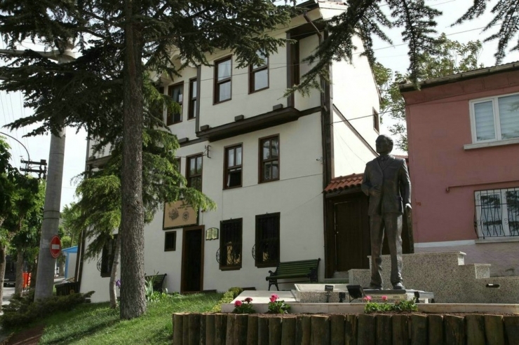 Kültür Ve Sanat Dolu Galeriler Bayramda Da Ziyaret Edilebilecek