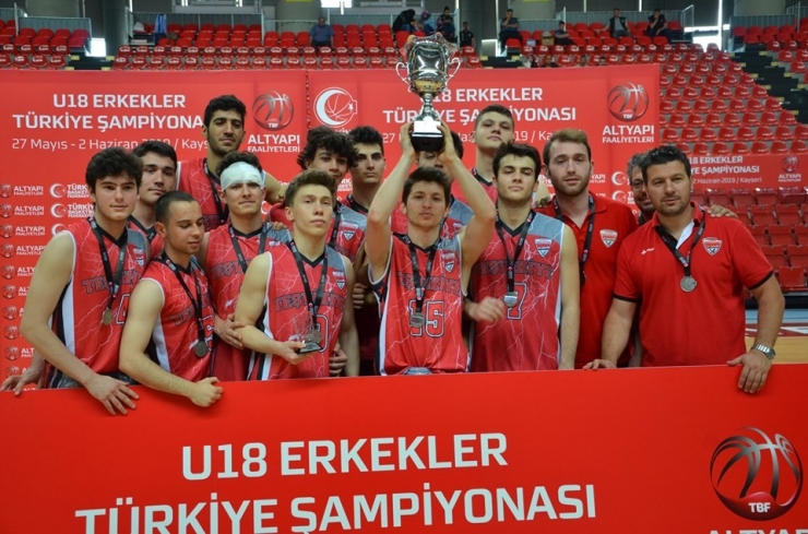 U-18 Erkekler Türkiye Basketbol Şampiyonu Galatasaray Oldu