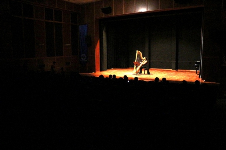 Anadolu Üniversitesi’nde Arp Tınıları