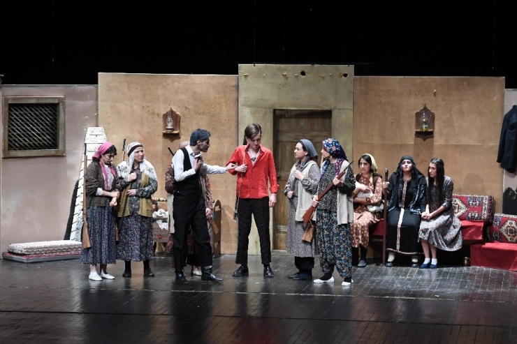 Başkent Tiyatroları’ndan Genç Tiyatroculara Ücretsiz Eğitim