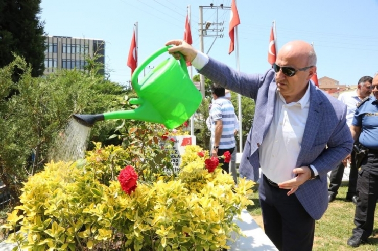 Başkan Bıyık, Şehitler İçin Dua Etti