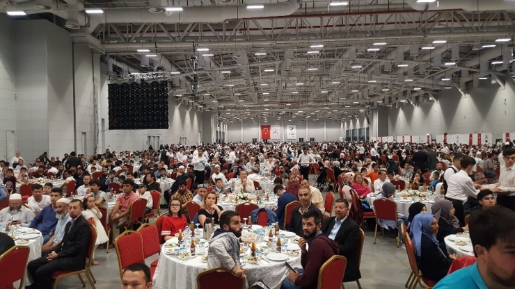 İçişleri Bakanı Soylu: “İstanbul’un Medeniyet Ve İnanç Değerlerini Bilmeyenlere Yüz Vermeyin“