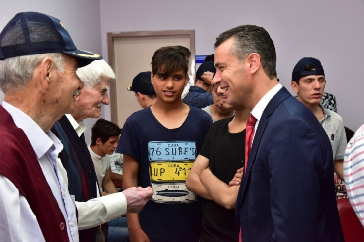 İl Protokolü Üyelerinden Huzurevi Ziyareti