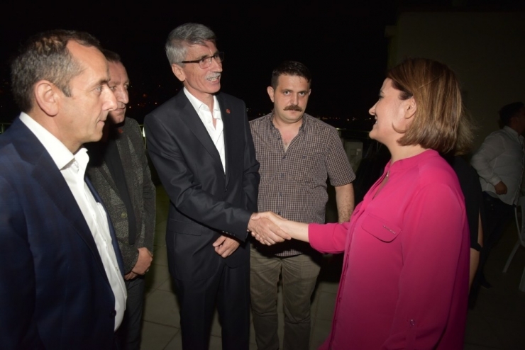 İzmit’in Muhtarları İftar Sofrasında Buluştu