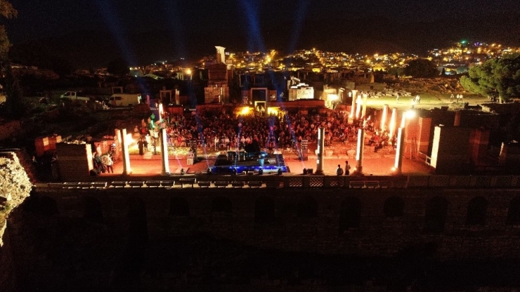 Selçuk ’Nazım’la Buluştu