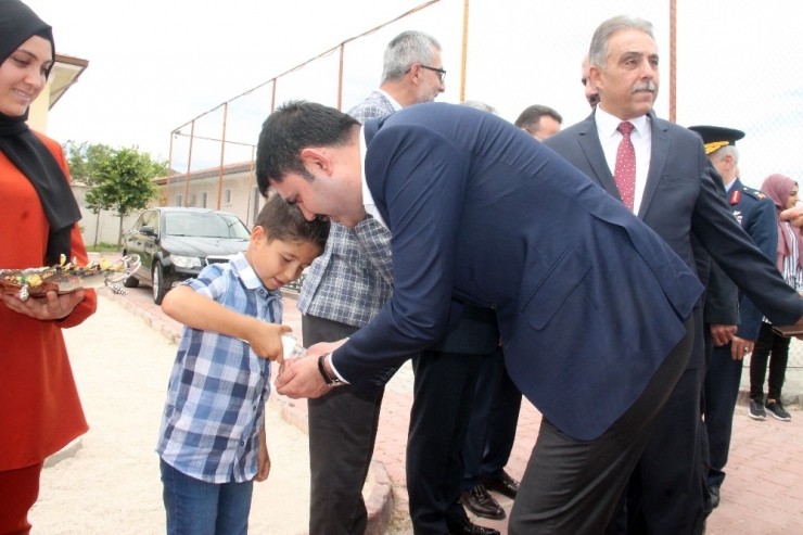 Bakan Kurum Hemşehrileriyle Bayramlaştı