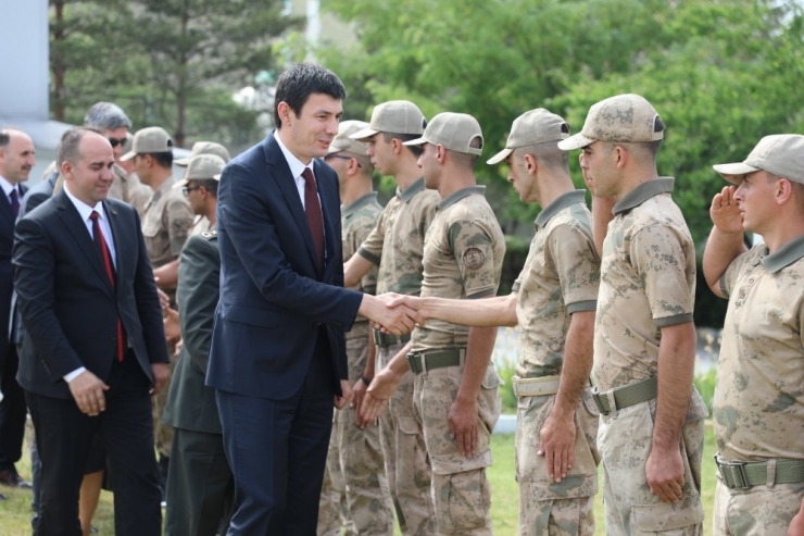 Erzincan’da Bayram Ziyaretleri