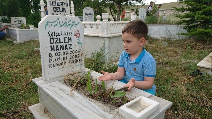 Gemiç Mahallesinde Kabir Ziyareti