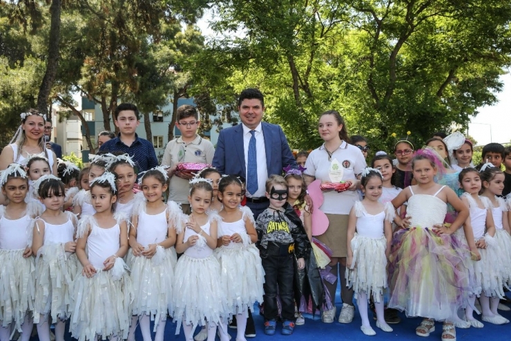 Geri Dönüşümle Muhteşem Defile