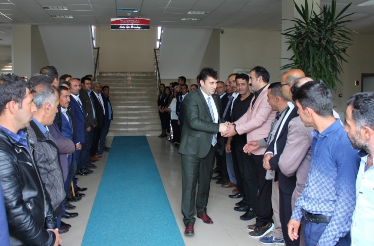 Başkan Yaşar, Belediye Personeli İle Bayramlaştı