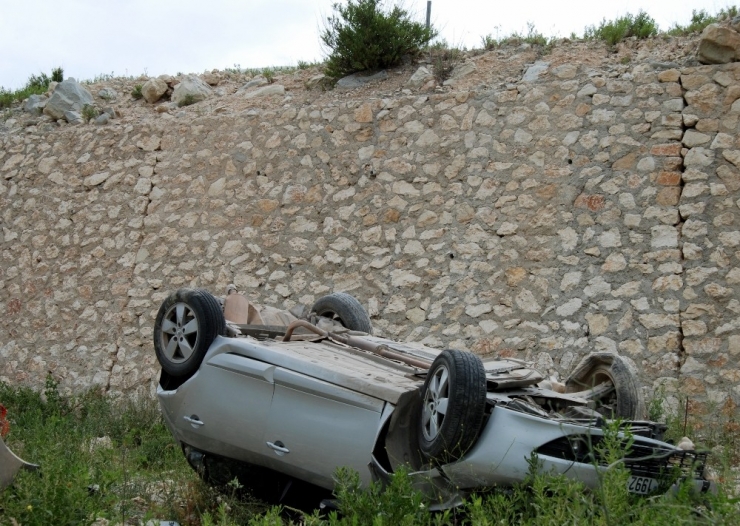 Hatay’da Bayram Ziyareti Yolunda Kaza: 6 Yaralı