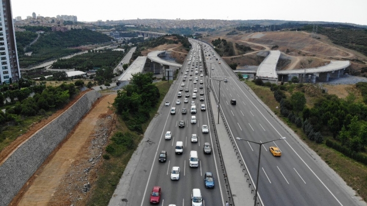 Tem’deki Trafik Yoğunluğu Havadan Görüntülendi