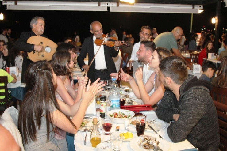 Ramazan Bayramı Ayvalık’ta Doluluk Oranını Zirveye Çıkardı