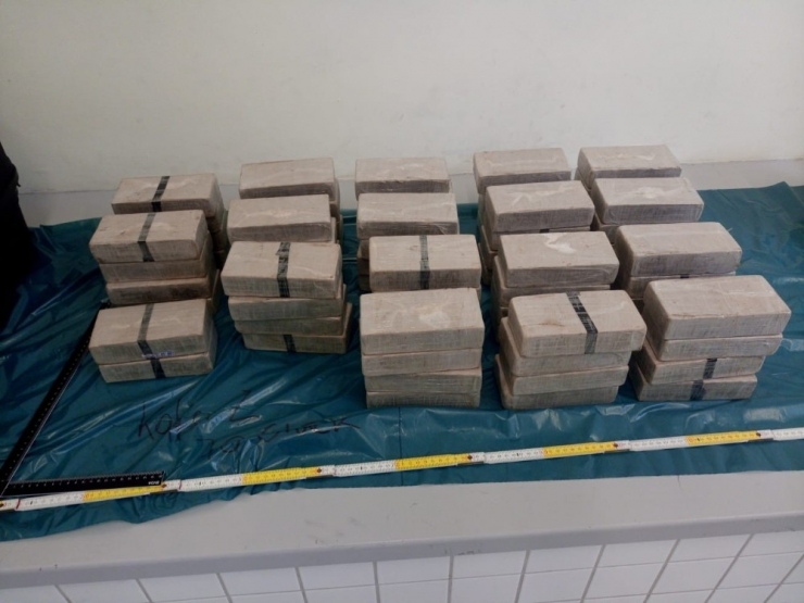 Almanya’da Diplomatik Araçta 70 Kilo Eroin Ele Geçirildi